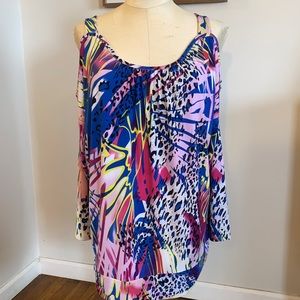 Ashro 1X cold shoulder colorful top 💙